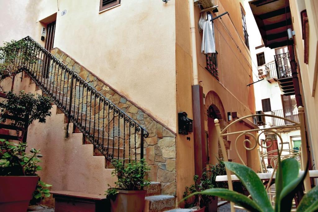 צ'פאלו Casa Vacanze U Curtigghiu מראה חיצוני תמונה